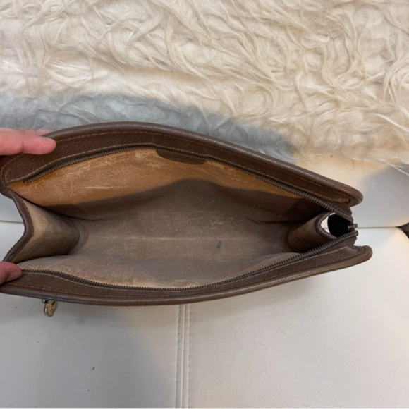 Authentic Gucci Clutch Bag - Picture 6 of 14